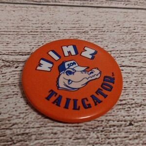 Vintage WIMZ Tailgater Radio round Button pin pinback collectable Souvenir Promo